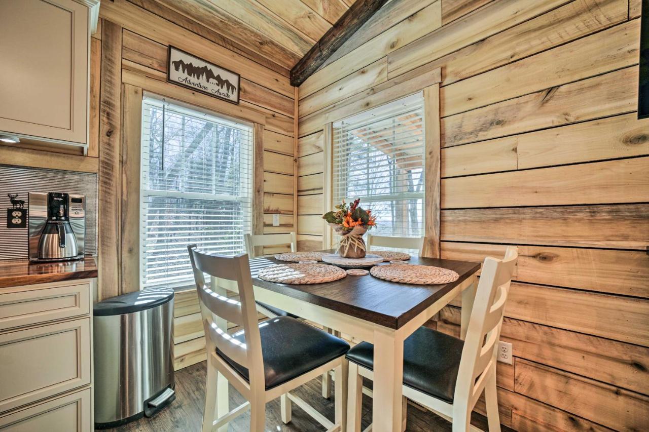 Modern Cabin With Fire Pit Less Than 3 Mi To Trails! Pisgah Forest المظهر الخارجي الصورة